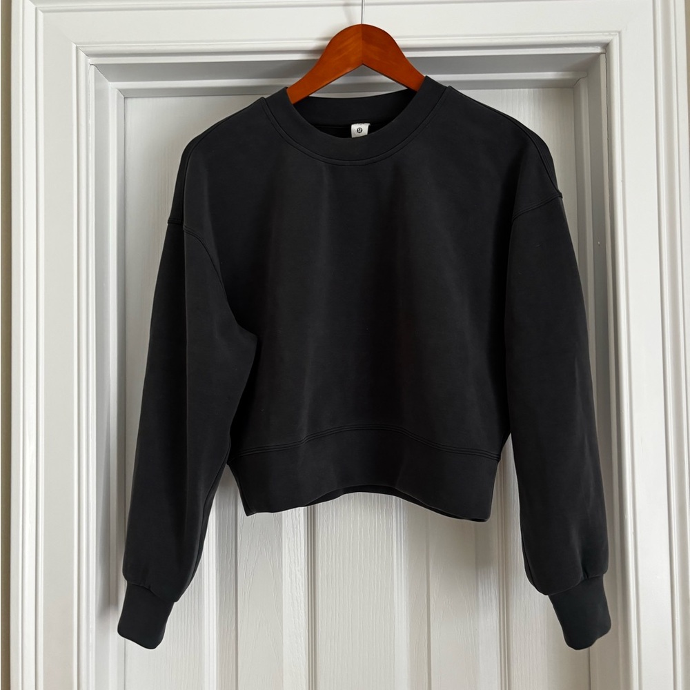 Lululemon Softstream Black Cropped Crewneck Sweatshirt